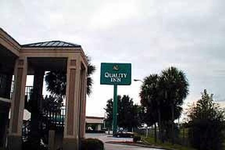 Quality Inn Ocala photo collage