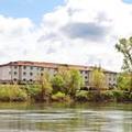 Exterior of Holiday Inn Express Corvallis-On the River, an IHG Hotel