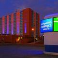 Image of Holiday Inn Express & Suites Pittsburgh West