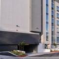 Exterior of Holiday Inn Express & Suites San Diego Mission V