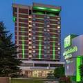 Exterior of Holiday Inn & Suites Pittsfield-Berkshires, an IHG Hotel
