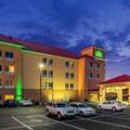 Image of La Quinta Inn & Suites by Wyndham Indianapolis Airport West