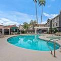 Photo of La Quinta Inn & Suites by Wyndham Phoenix Scottsdale