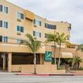 Exterior of Quality Inn & Suites Hermosa Beach