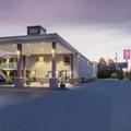 Image of Red Roof Inn & Suites Rome