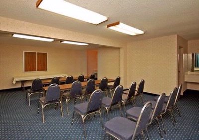 Photo of Quality Inn & Suites Phoenix - Meeting Room