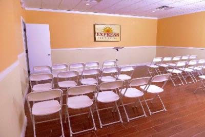 Photo of 500 sq ft Meeting Room