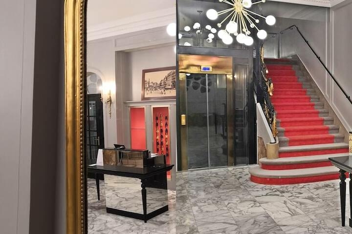 Grand Hotel Bellevue photo collage