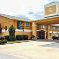 Exterior of Americas Best Value Inn Ozark / Springfield