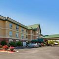 Photo of Comfort Inn & Suites Fayetteville University Area