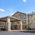 Image of Comfort Inn and Suites Pittsburg