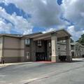 Image of Country Inn & Suites by Radisson, Midway, FL