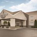 Exterior of Country Inn & Suites by Radisson, Port Clinton, OH