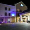 Image of Days Inn & Suites by Wyndham Harvey / Chicago Southland