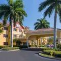 Exterior of Hawthorn Suites by Wyndham Naples