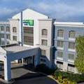Photo of Holiday Inn Express Hotel & Suites Murfreesboro
