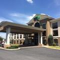 Photo of Holiday Inn Express & Suites