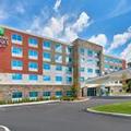 Exterior of Holiday Inn Express & Suites Gainesville I 75