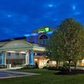 Photo of Holiday Inn Express & Suites Marion, an IHG Hotel