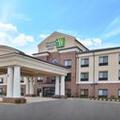 Exterior of Holiday Inn Express & Suites Wheeling An Ihg Hotel