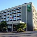 Exterior of Holiday Inn Montreal Longueuil An Ihg Hotel