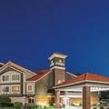 Exterior of La Quinta Inn & Suites by Wyndham Fort Worth North