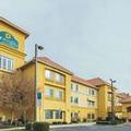 Image of La Quinta Inn & Suites by Wyndham Fresno Northwest