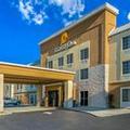 Exterior of La Quinta Inn & Suites by Wyndham Knoxville North I 75