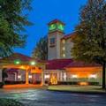Exterior of La Quinta Inn & Suites by Wyndham Memphis Primacy Parkway