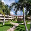 Exterior of Ocean Spa Hotel Cancun