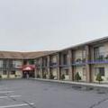 Exterior of Red Roof Inn & Suites Newport – Middletown, RI