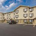 Photo of White Pines Inn & Suites of Holland