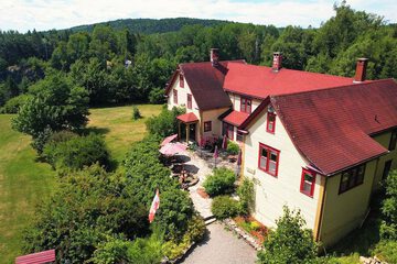 Dominion Hill Country Inn