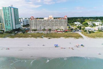Maritime Beach Club