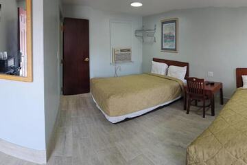 Deluxe Inn Elkton